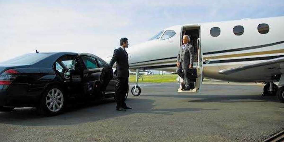 Business Travel Chauffeur: Making Corporate Journeys More Efficient